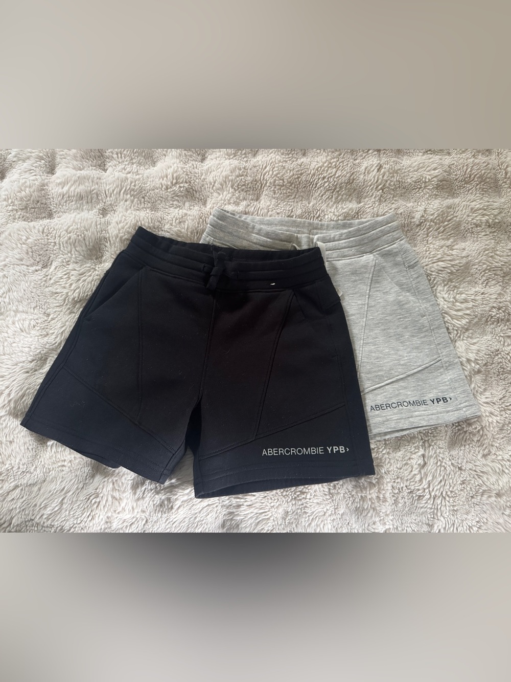 Abercrombie Youth YPB Logo Shorts 2 Pairs, grey and black
